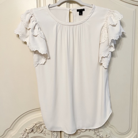 Ann Taylor Tops - ANN Taylor Flutter Ruffle Sleeve Blouse in White Cream, Size XS